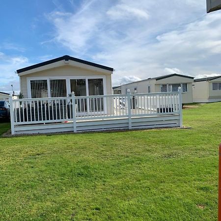 Aurora Luxury Beach Lodge Lossiemouth Esterno foto