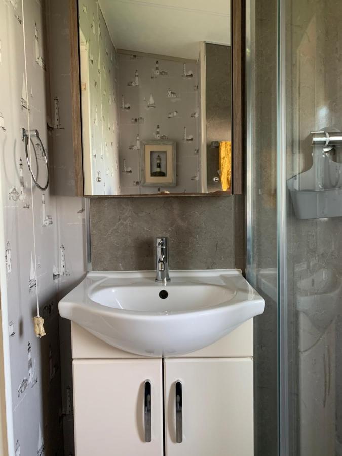 Aurora Luxury Beach Lodge Lossiemouth Esterno foto