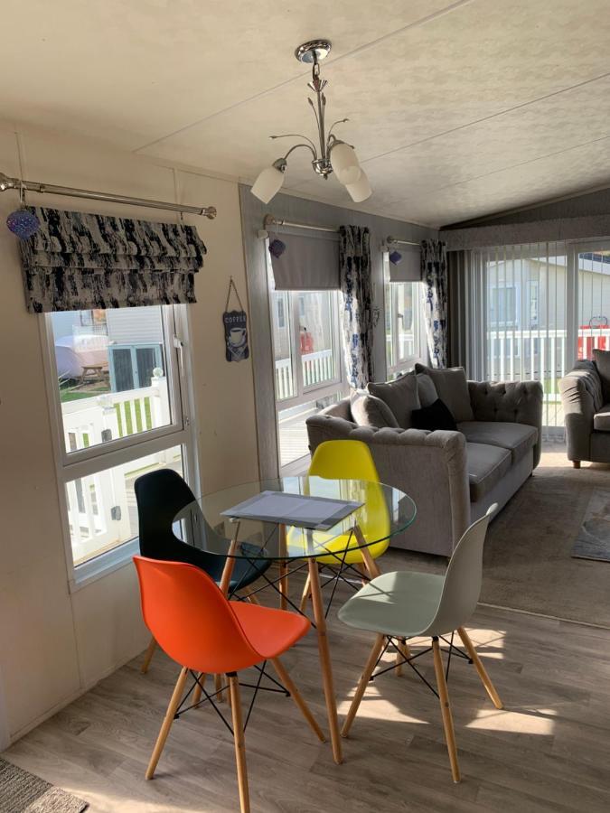 Aurora Luxury Beach Lodge Lossiemouth Esterno foto