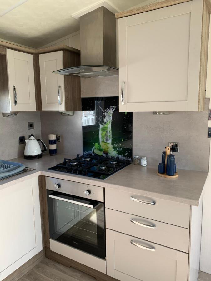 Aurora Luxury Beach Lodge Lossiemouth Esterno foto